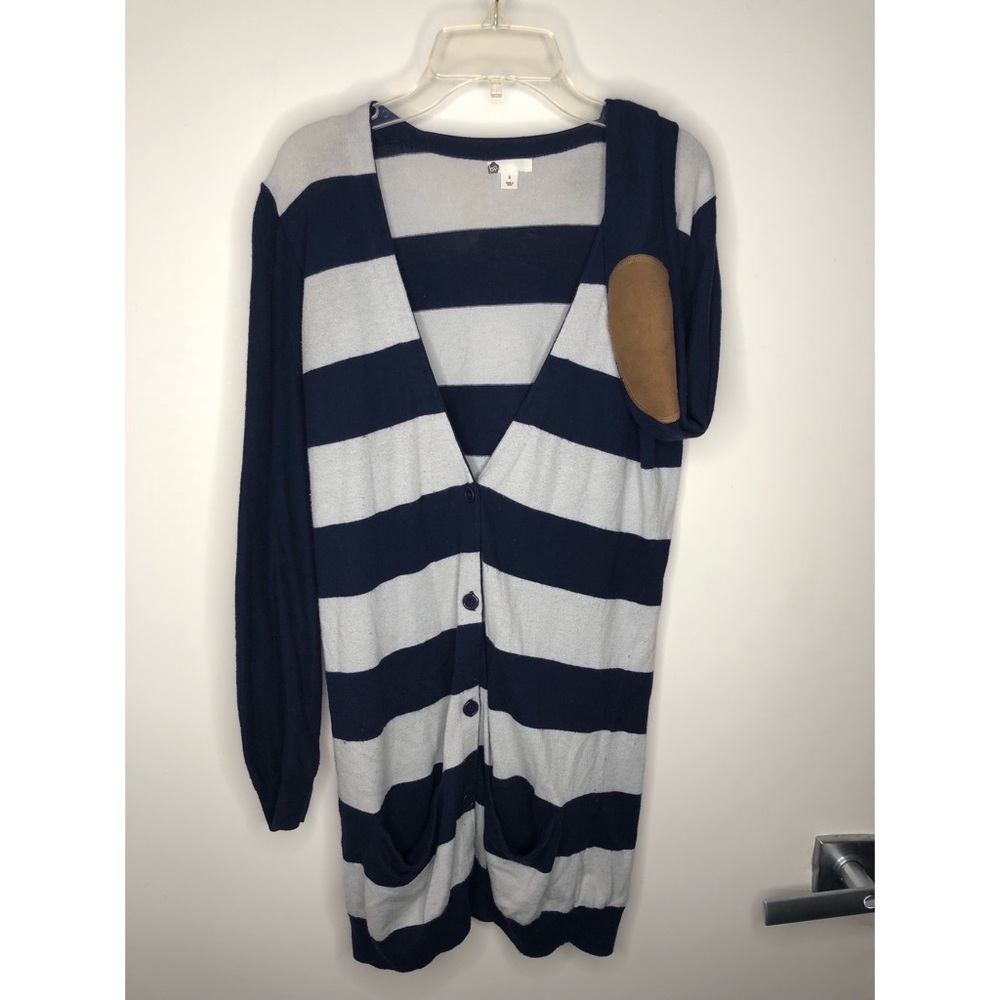 Cardigan with elbow patches